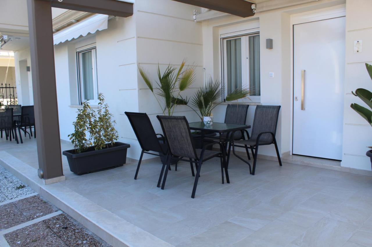 Saan Luxury Living Apartment Nea Kallikrateia ภายนอก รูปภาพ